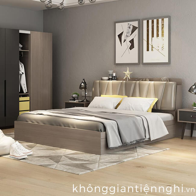 Thiết kế phòng ngủ theo tông màu tối, nổi bật với chiếc giường ngủ hiện đại 012GN-NORTA18220 màu xám.
