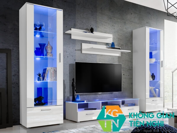 Kệ tivi hiện đại được thiết kế thêm đèn LED màu xanh chiếu sáng vô cùng đẹp mắt.